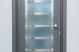 Πόρτα-εισόδου-με-πάνελ-γυαλί-inox - COMPASS THERMO 500